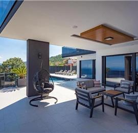 3 bedroom villa with infinity pool in Opatija, sleeps 6